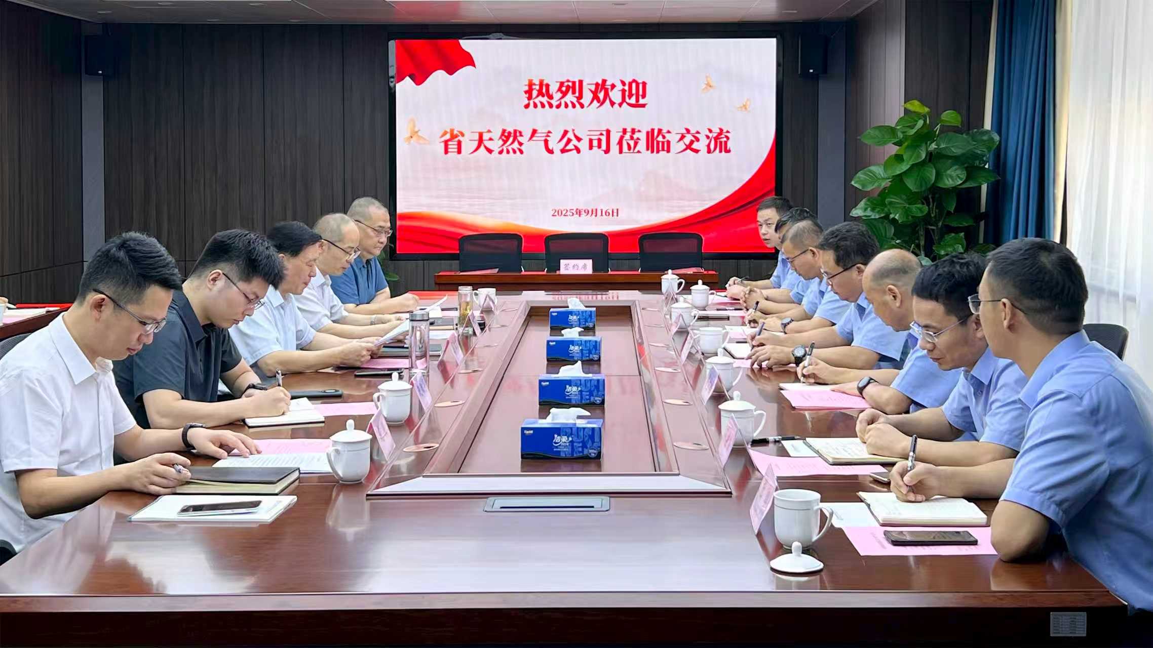 4f046552dd62061cbdafad1d4c2415bb.jpg 4f046552dd62061cbdafad1d4c2415bb.jpg